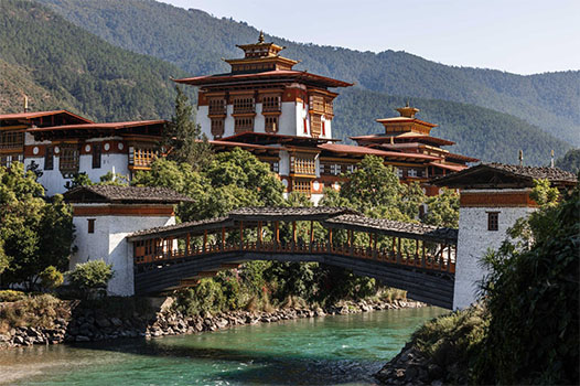 bhutan helicopter tour