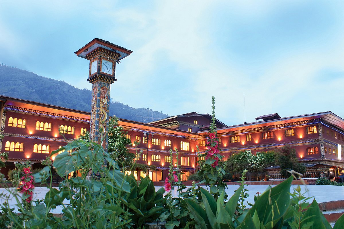  Experience Tranquility and Luxury at Pemako Thimphu