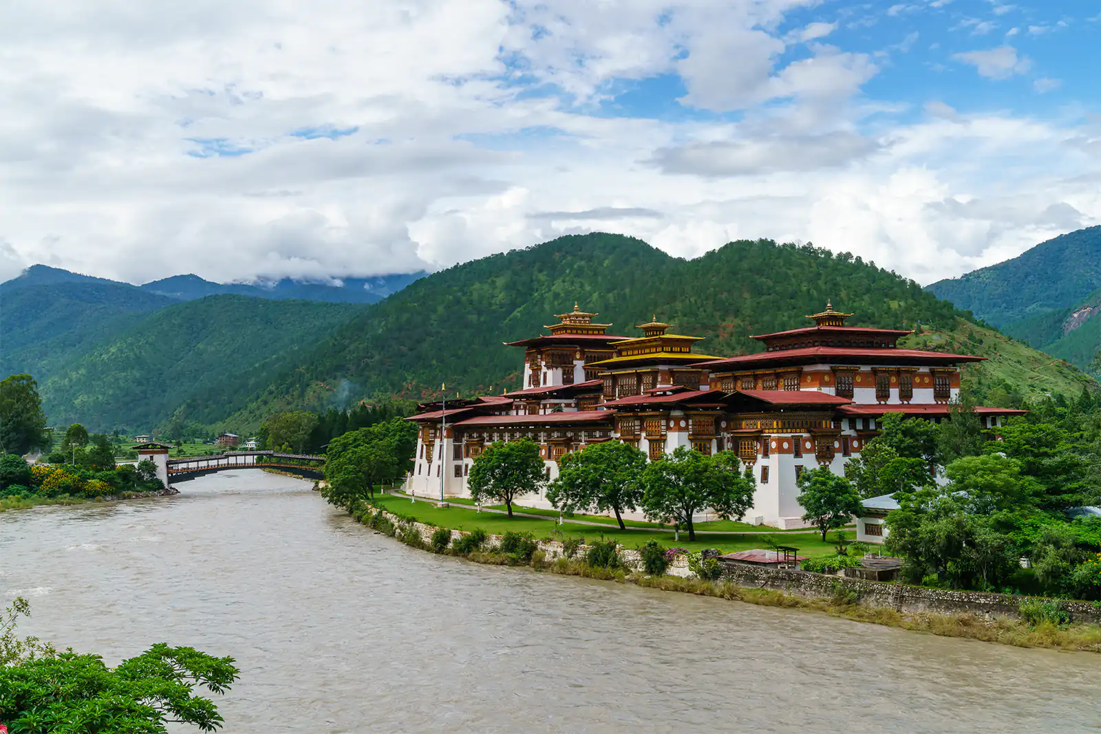 Bhutan Himalayan Exploration with Stay at COMO Uma - Bhutan Luxury Tour