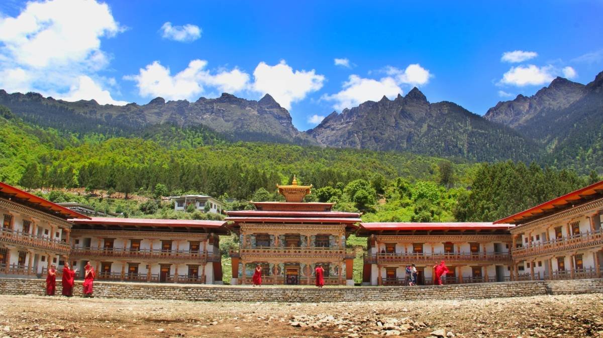 Bhutan in 2025 or 2026 with Bhutan Luxury Tour