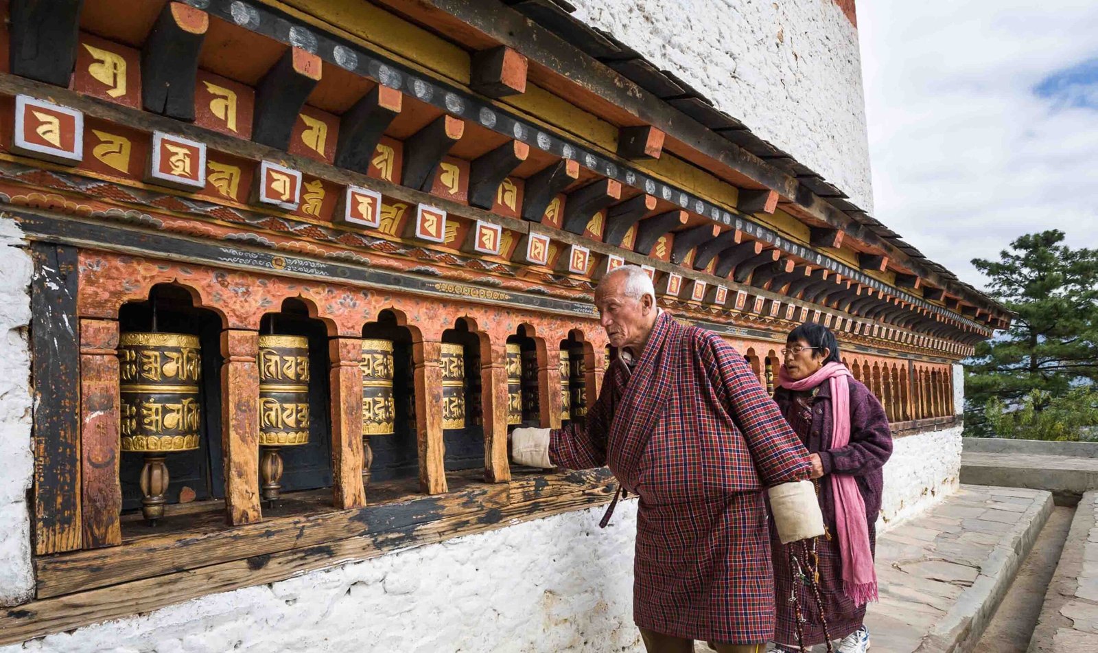  Bhutan Luxury Tour in October-A Perfect Himalayan Getaway
