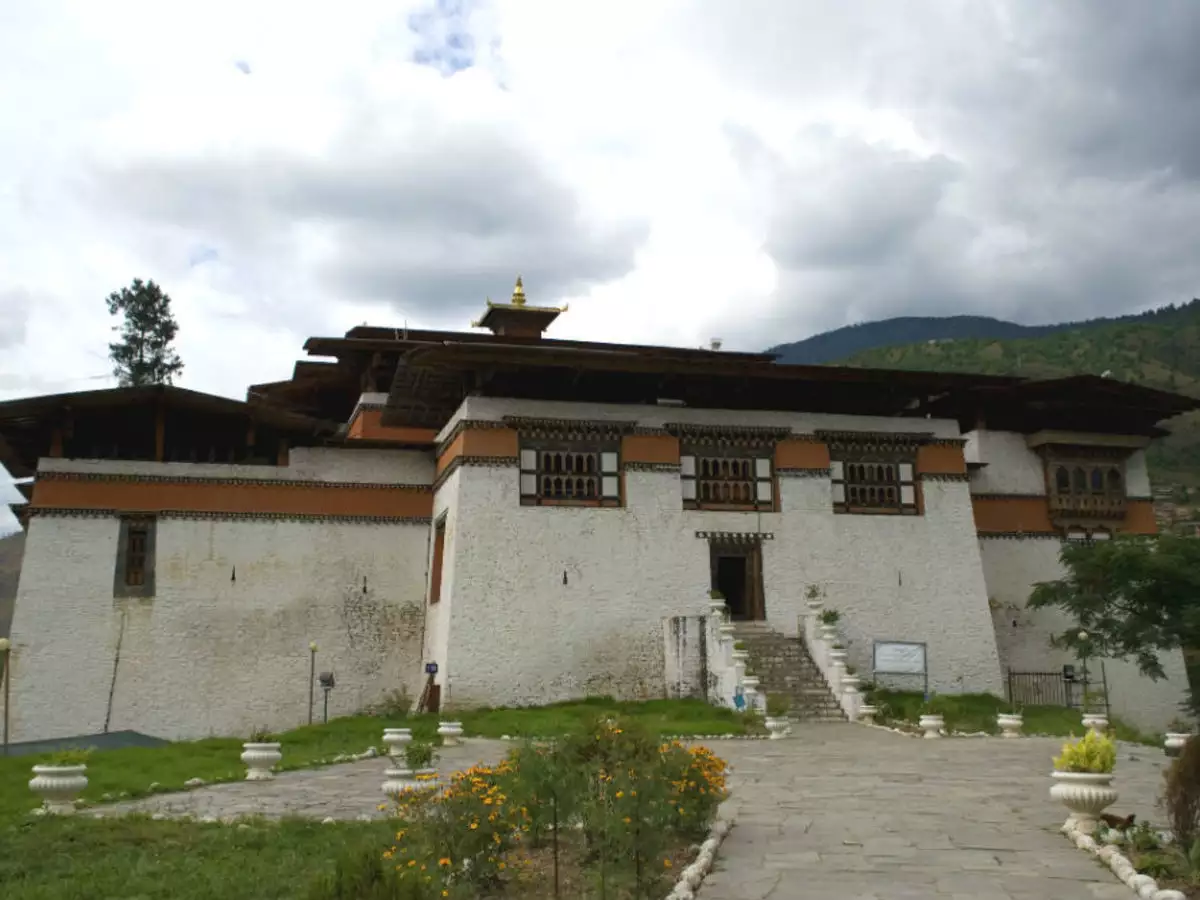 A Spectacular 8-Day Adventure with Bhutan Luxury Tour