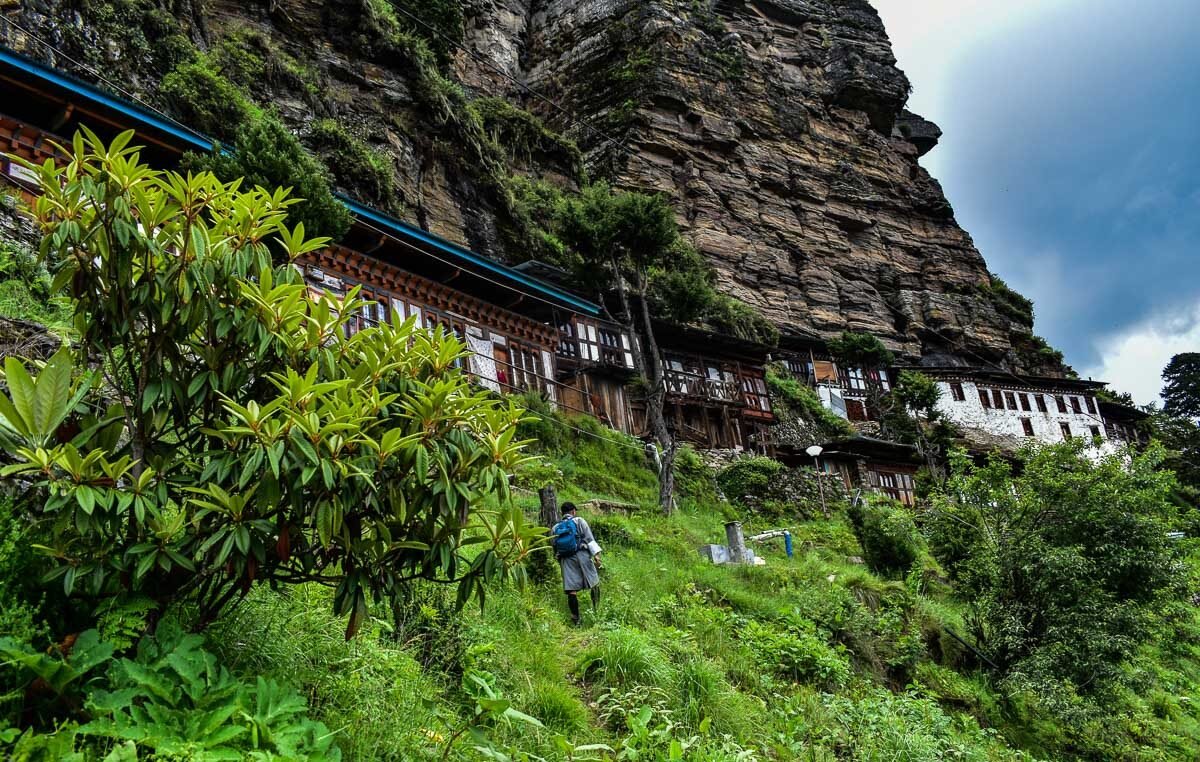 A Hike to Kila Nunnery from Chele La Pass  