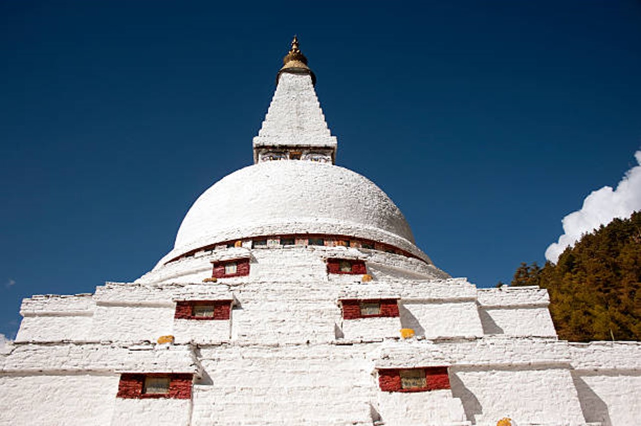 Exploring Zorigchusum at Trashiyangtse