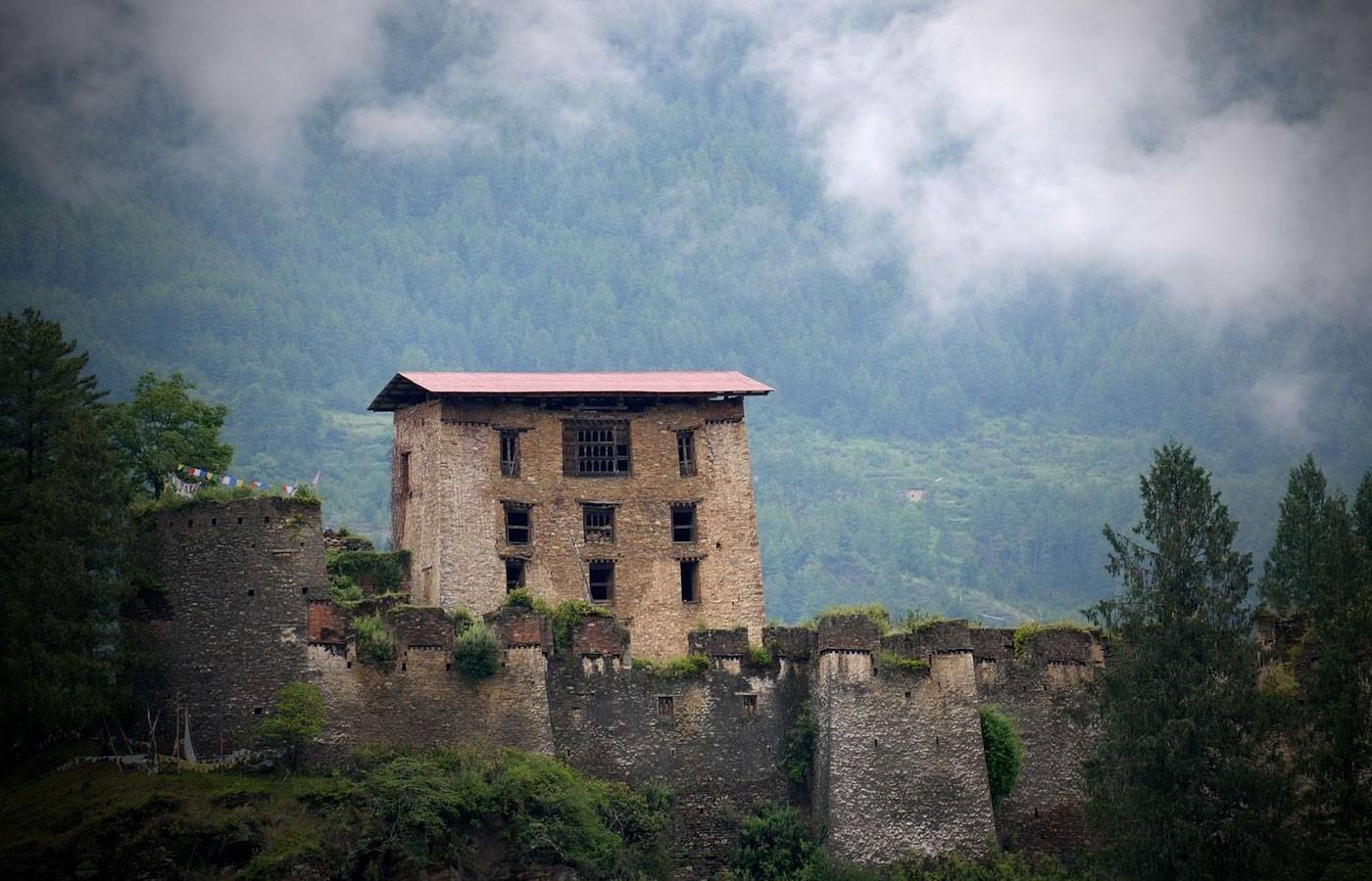 Exploring the Enchanting Drukgyal Dzong with Bhutan Luxury Tour