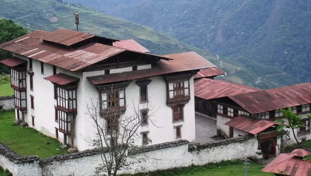 Exploring the Historic Palaces of Bhutan with Bhutan Luxury Tour