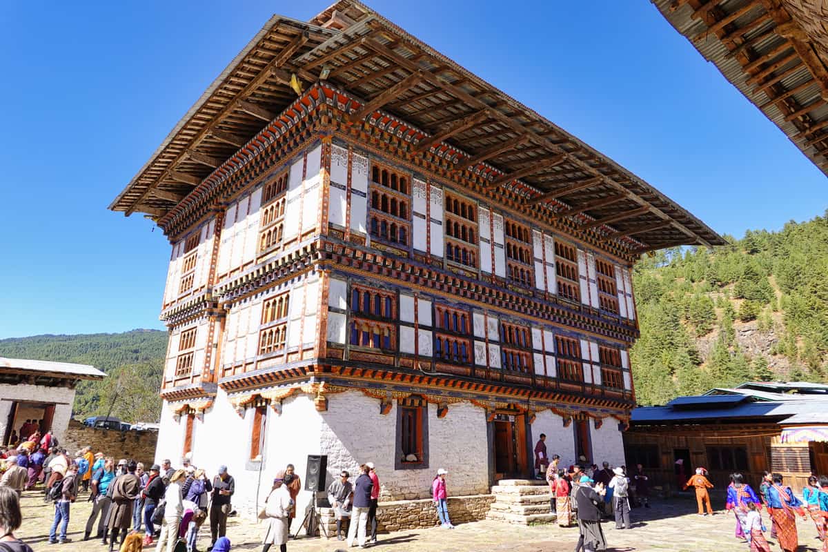 Exploring the Prakhar Lhakhang-A Hidden Gem in Bhutan's Luxury Tour