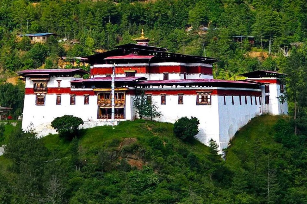 Jomolhari Trekking Tour – Bhutan