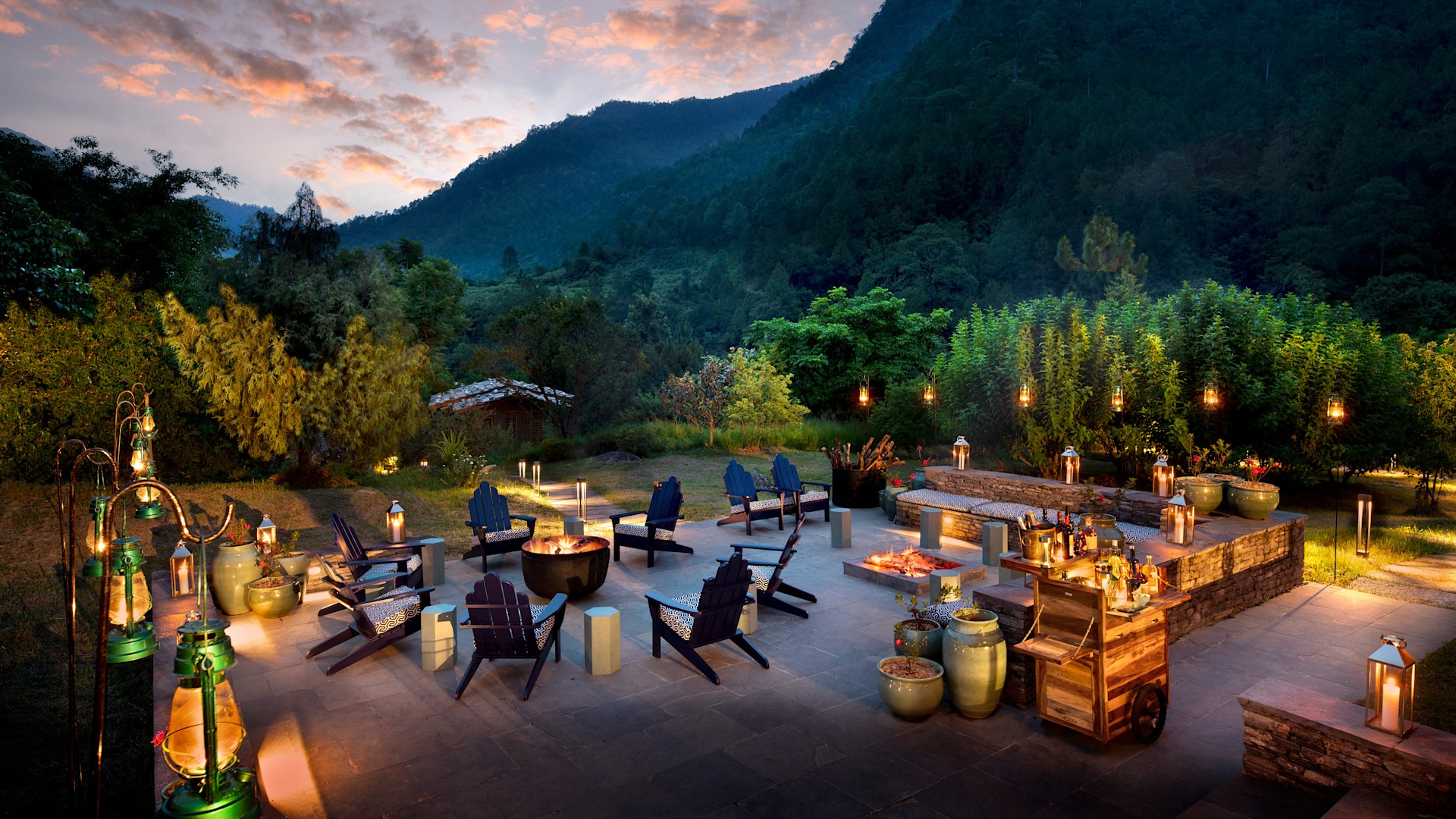 Bhutan Luxury Tour With Bhutan Spirit Sanctuary & And Beyond Lodge