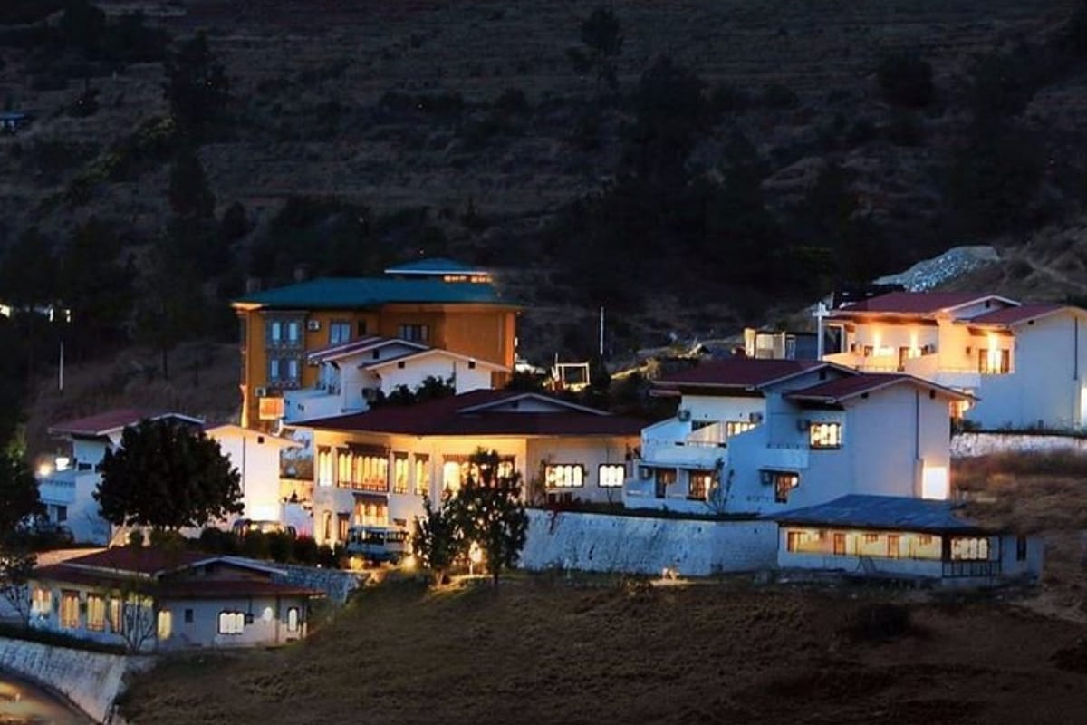 Khuruu Khuruu: A 5-Star Escape of Elegance and Luxury in Punakha