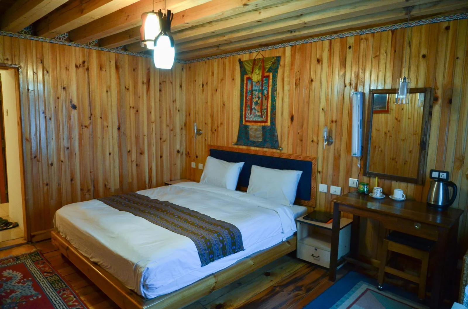 Jakar Village Lodge_room